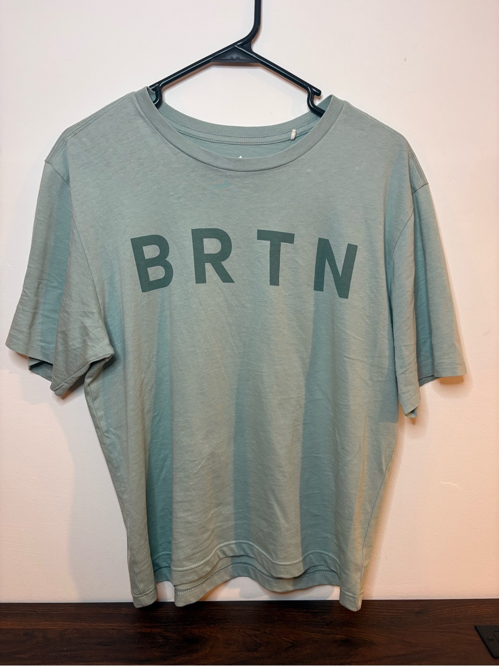 Burton | BRTN Cropped Short Sleeve Shirt - Light Blue ; Womens Medium